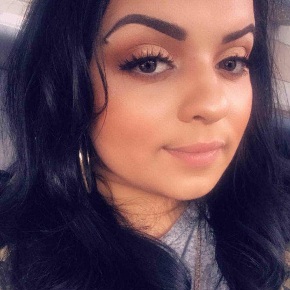 Meet your Posher, Ana